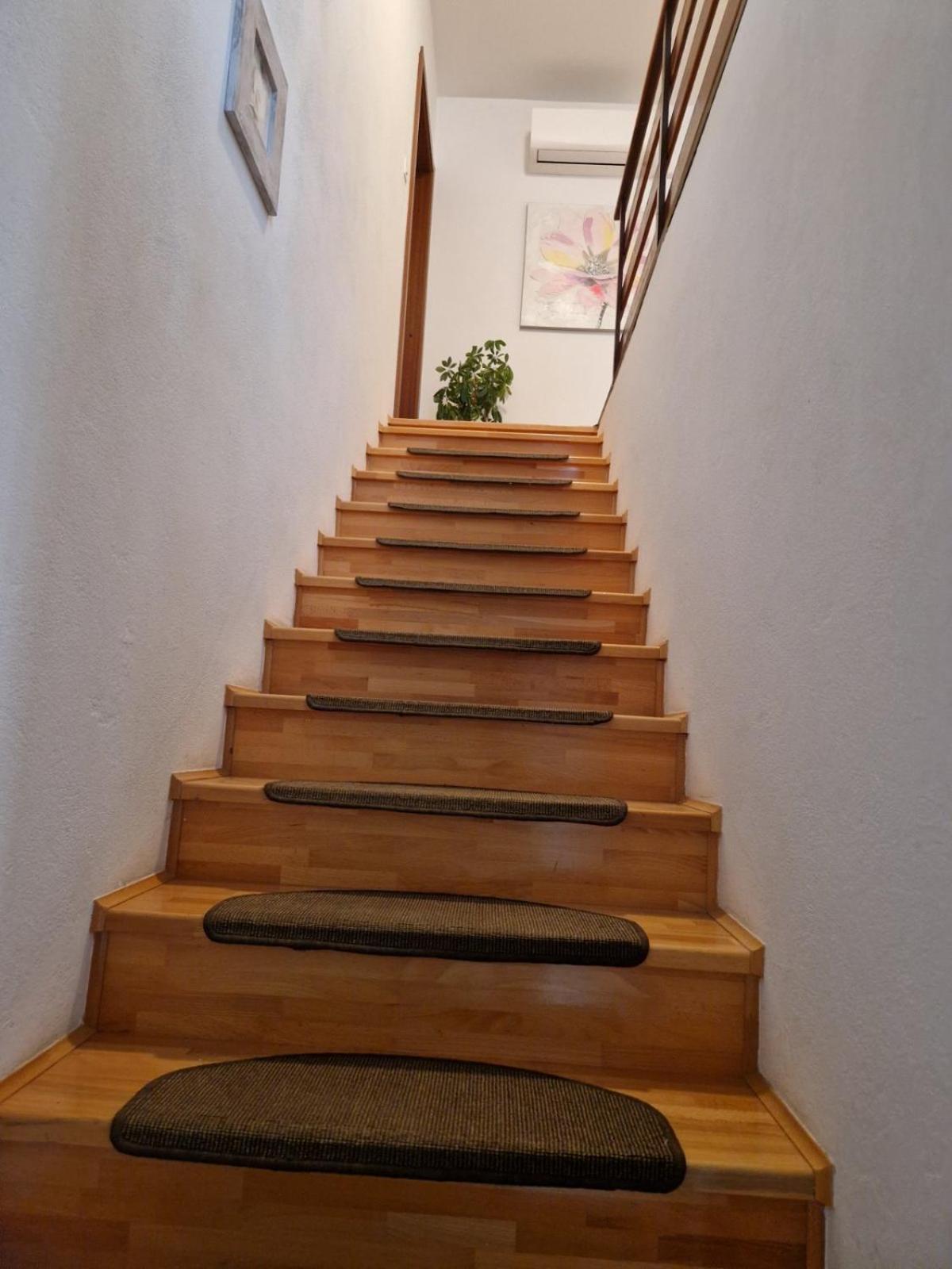 Apartman Seka Kraljevica Exterior foto